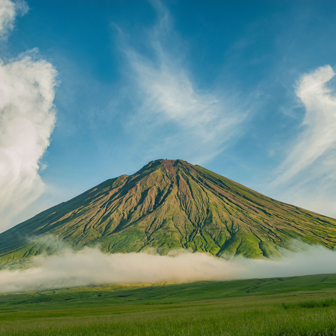 The Ol Doinyo Lengai is an active vulcano in Northern Tanzania, between the Rift Valley escarpment and Lake Natron. There is permanent vulcanic activity at the crater plateau. The Masai-tribe believes that it is home of their god "ngai". Location: Northern Tanzania, near to Kenyan border and Lake Natron