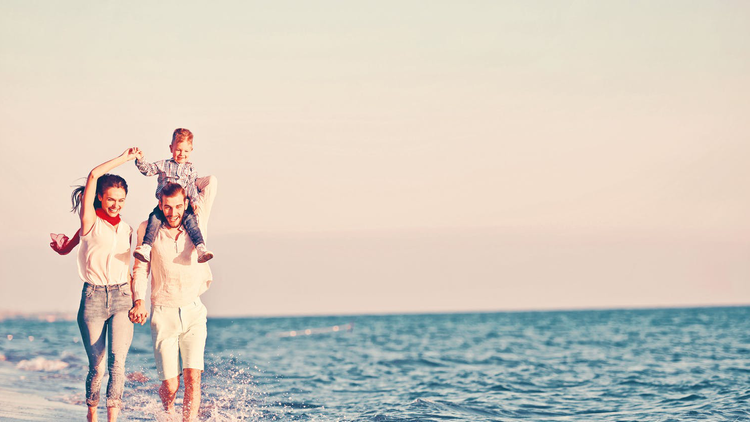 Familie am Strand