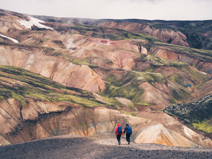 Wanderer im Landmannalaugar in Island