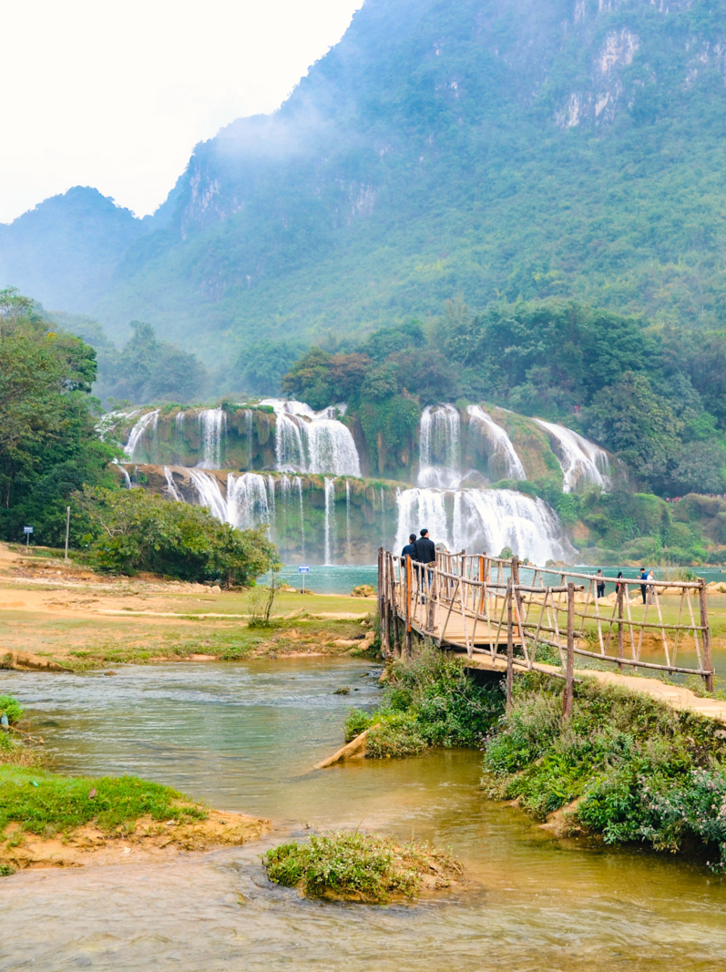 Ban Gioc Waterfall or Detian Falls, Vietnam's best-known waterfall located in Cao bang Border with China
