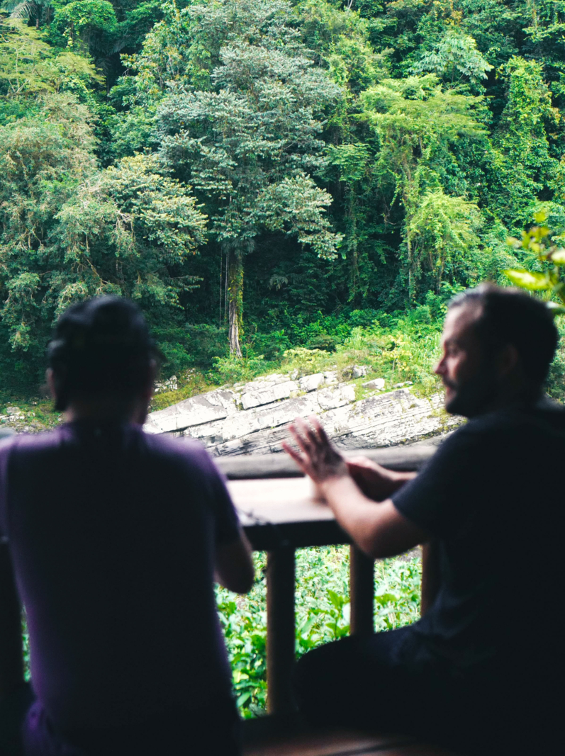 2 people in an eco lodge in Costa Rica