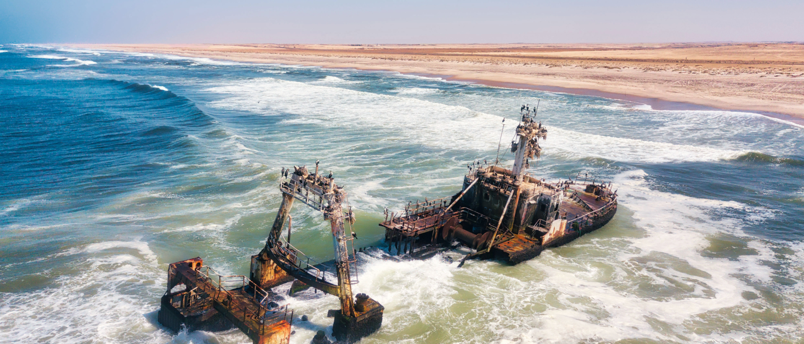 Epave le long de la côte de Skeleton dans l'ouest de la Namibie prise en janvier 2018